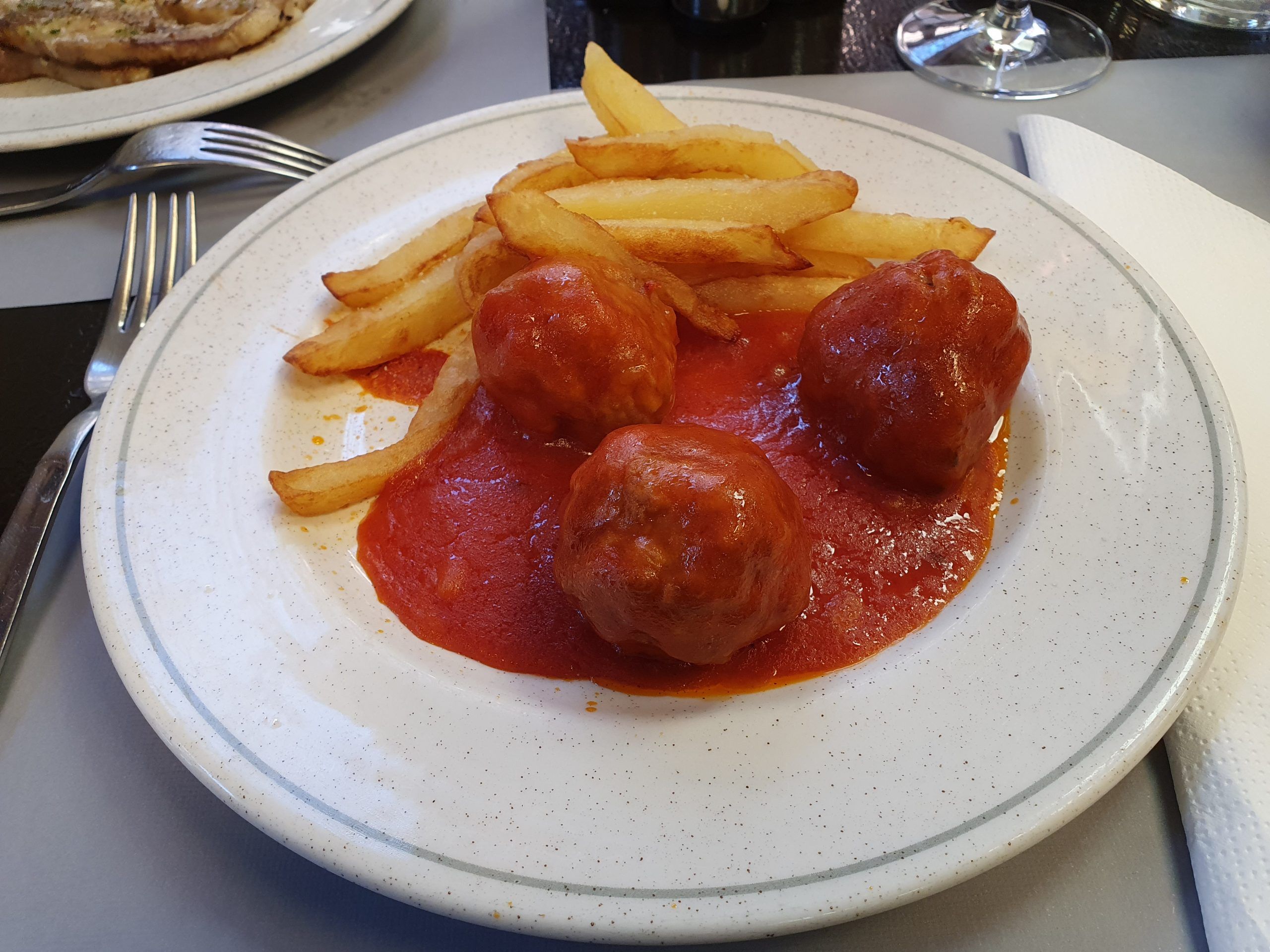 Albóndigas con tomate