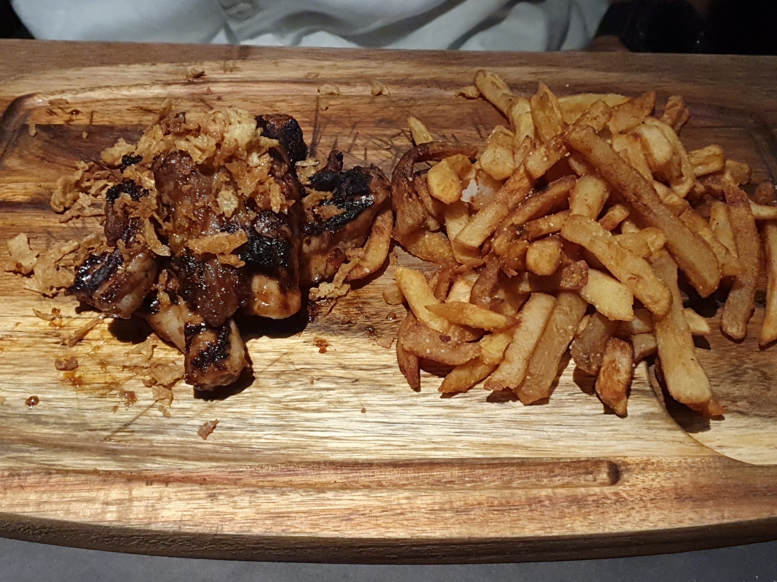 Costillar de cerdo BBQ deshuesado