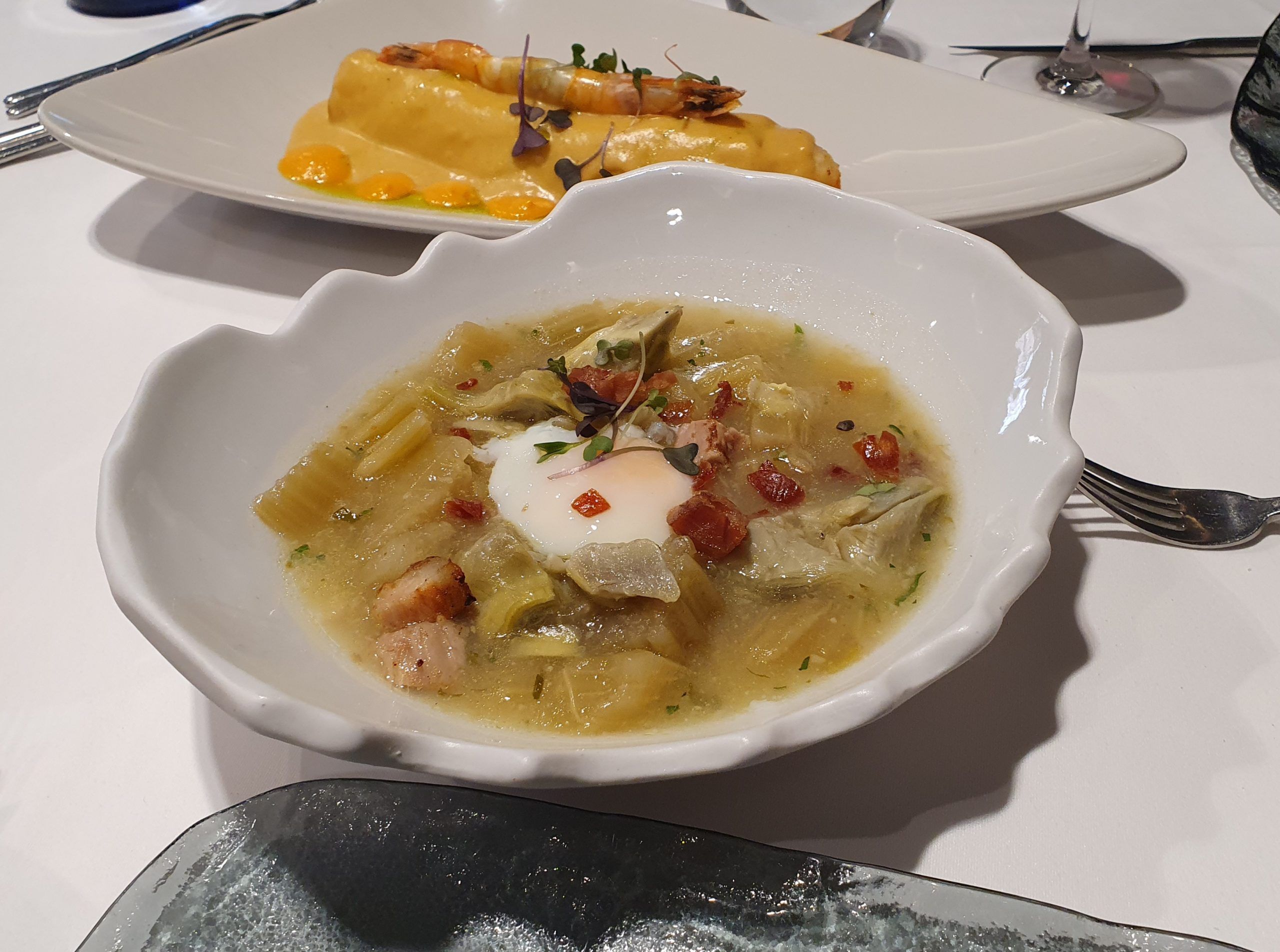 Guiso de cardo, alcachofa, huevo a 65º y panceta
