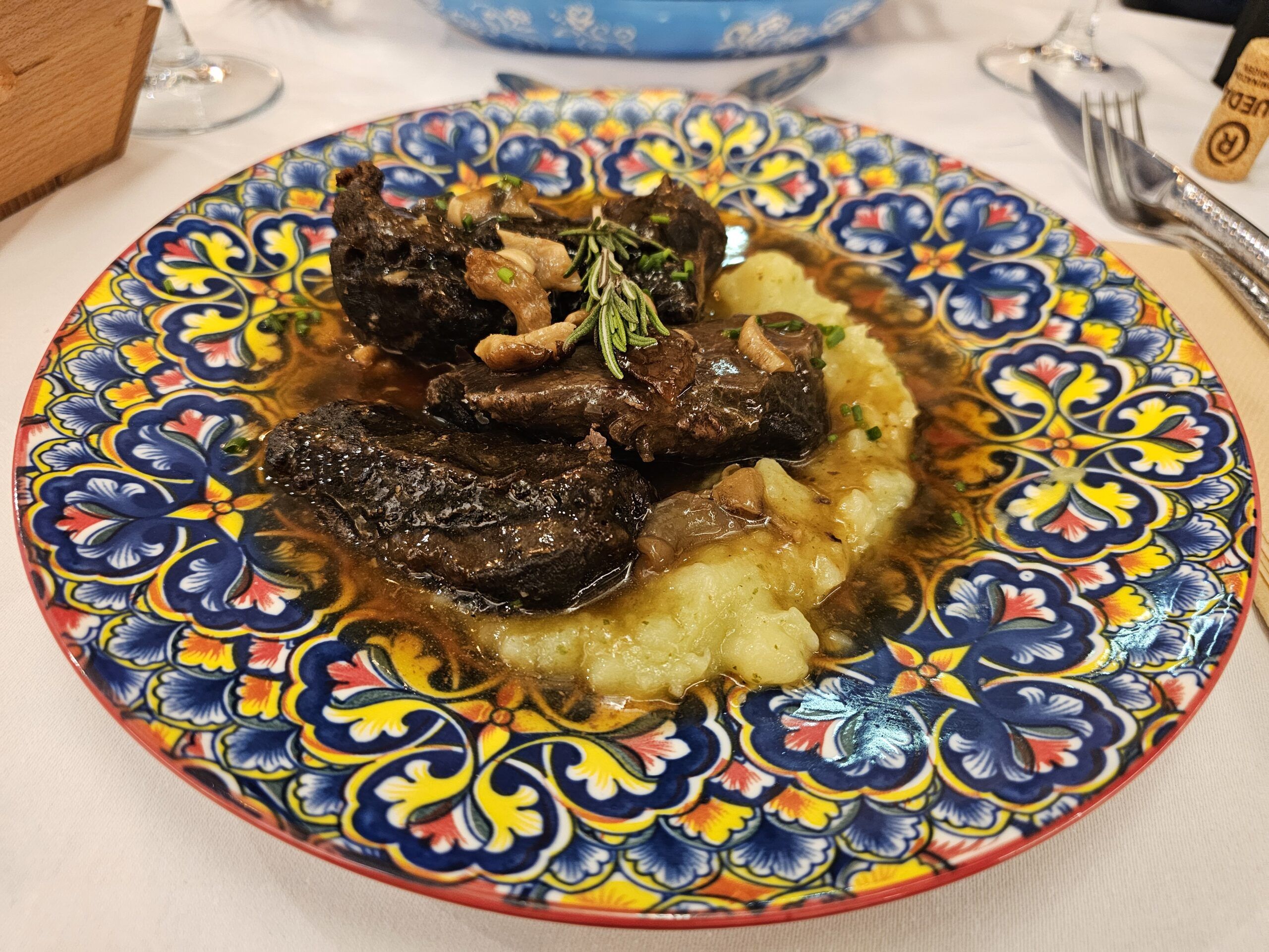 Carrilleras asadas en su jugo
