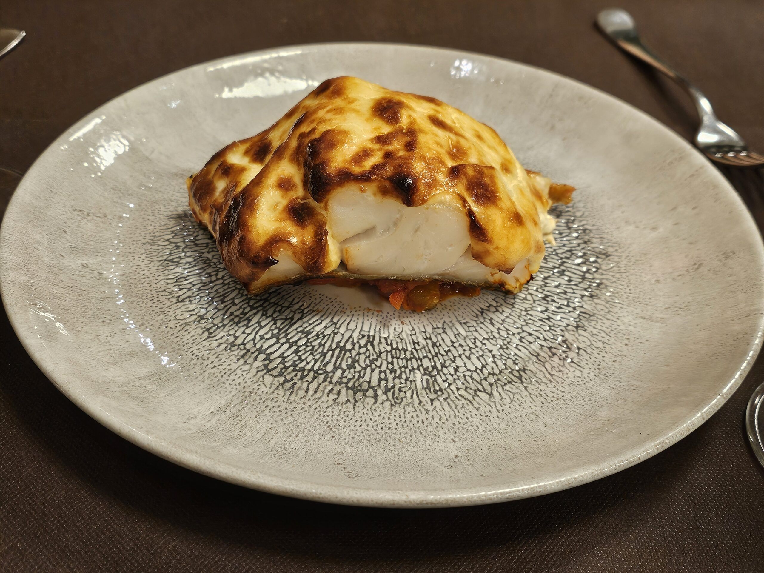 Lomo de bacalao al gratén de ajo